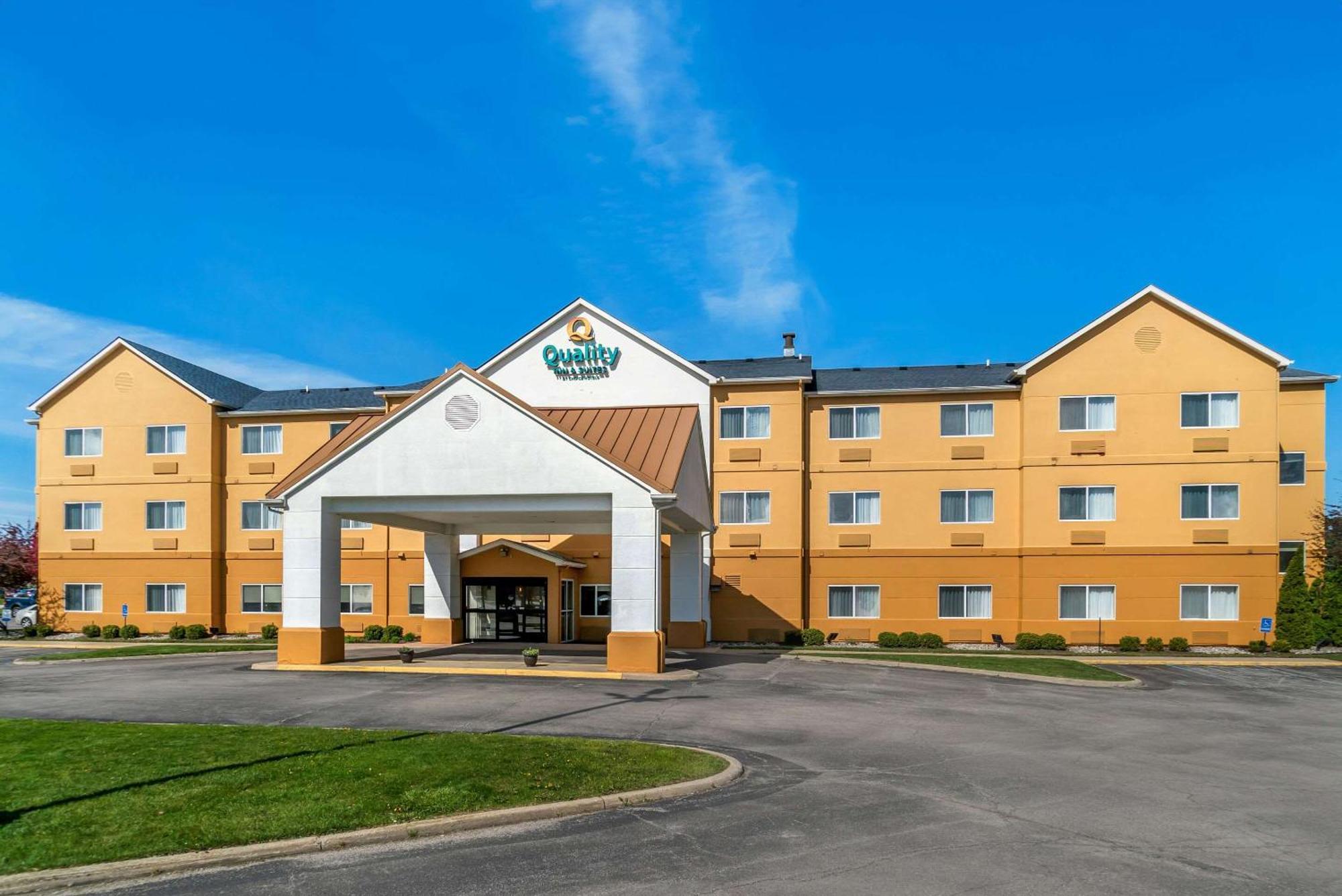 Quality Inn & Suites Bay City Buitenkant foto